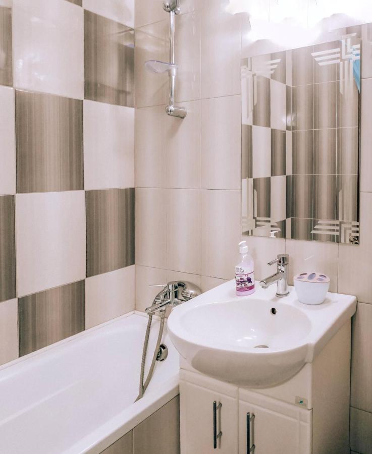 Apartment 2 к рядом стадион металлист м. спортивная. *